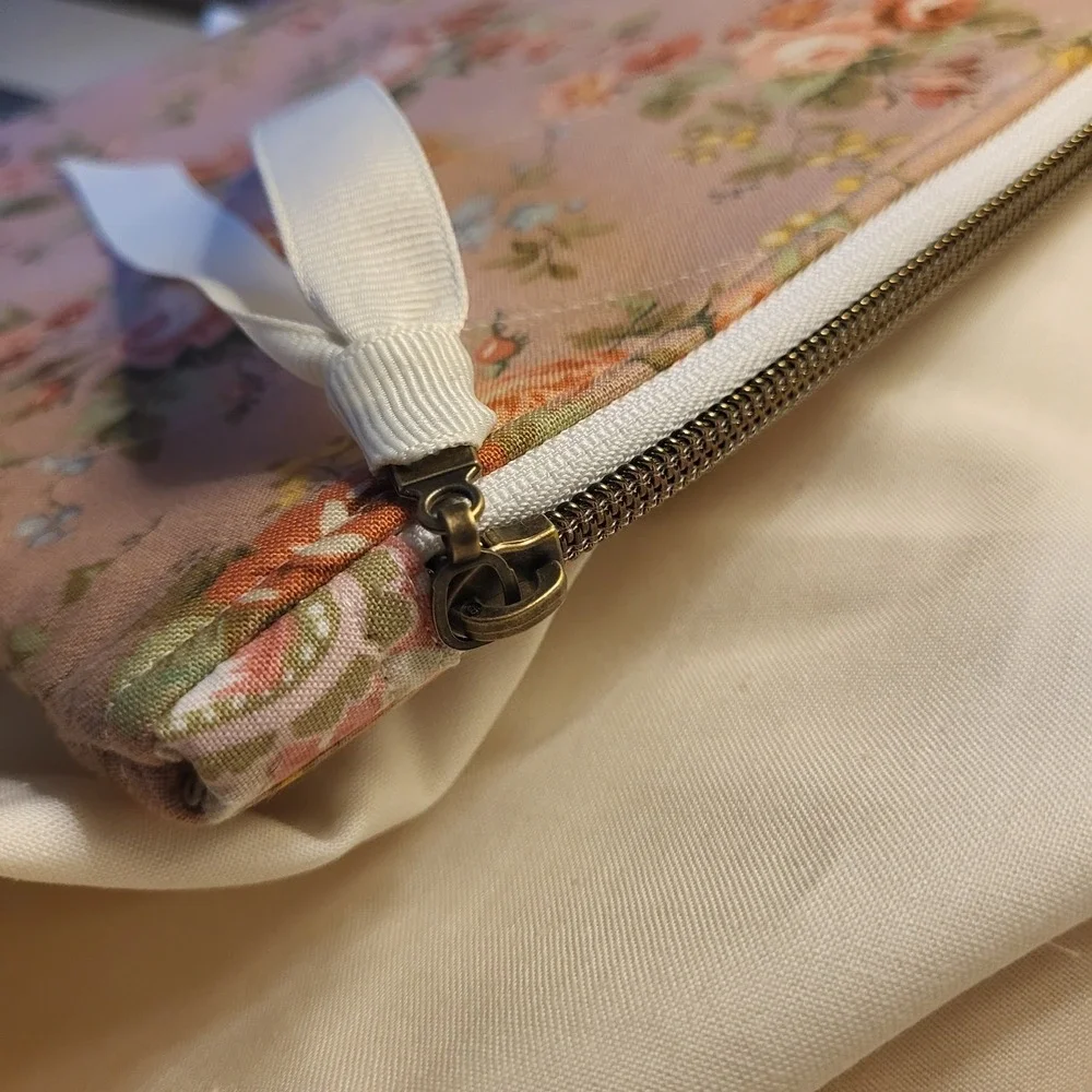 Handmade Pink Floral Quilted Cosmetic Toiletry Travel Bag Zipper Pouch Girl Gift